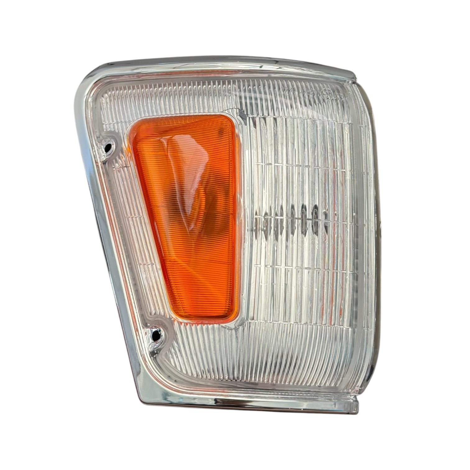 SİNYAL HILUX LN106 89-97 RH (KROM)