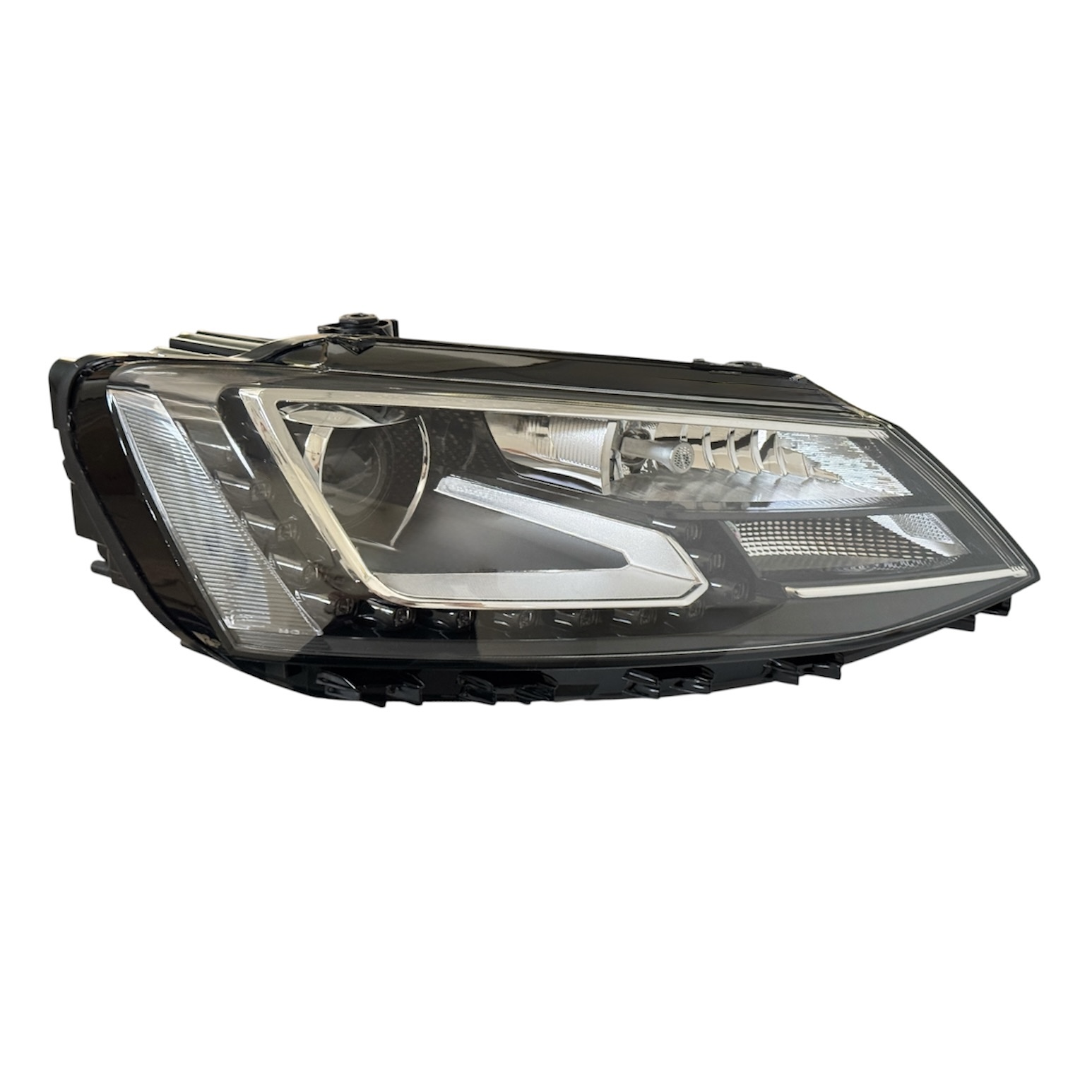 FAR JETTA 6 11-17 RH (XENON-BEYİN)